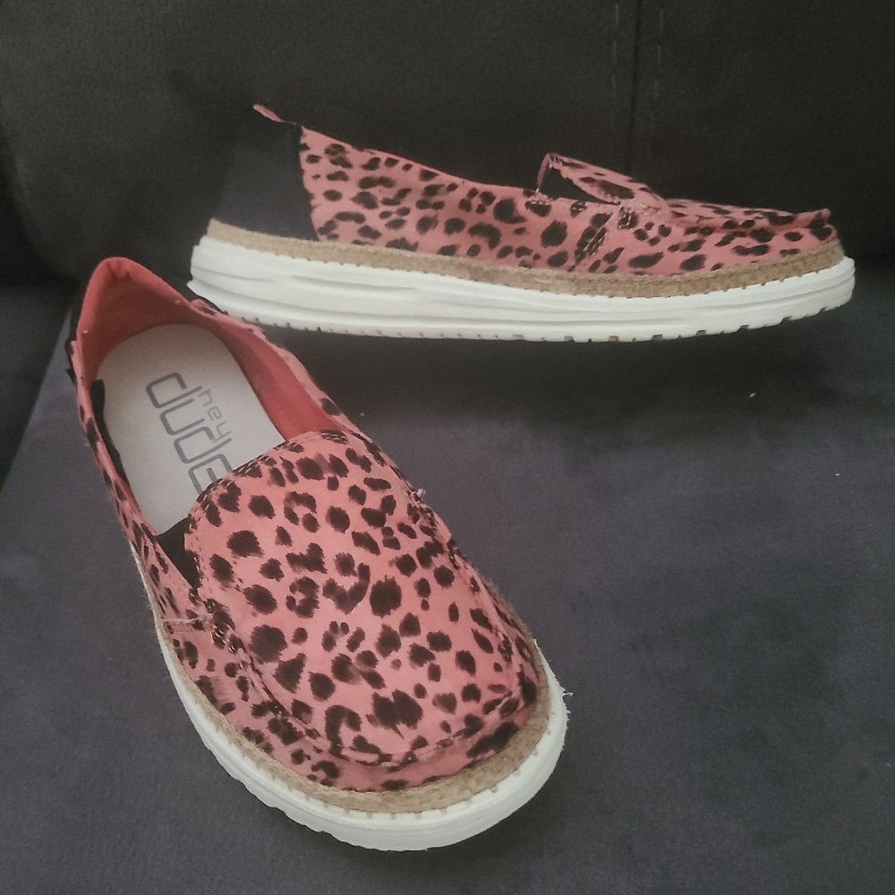 Womens Hey Dude size 8